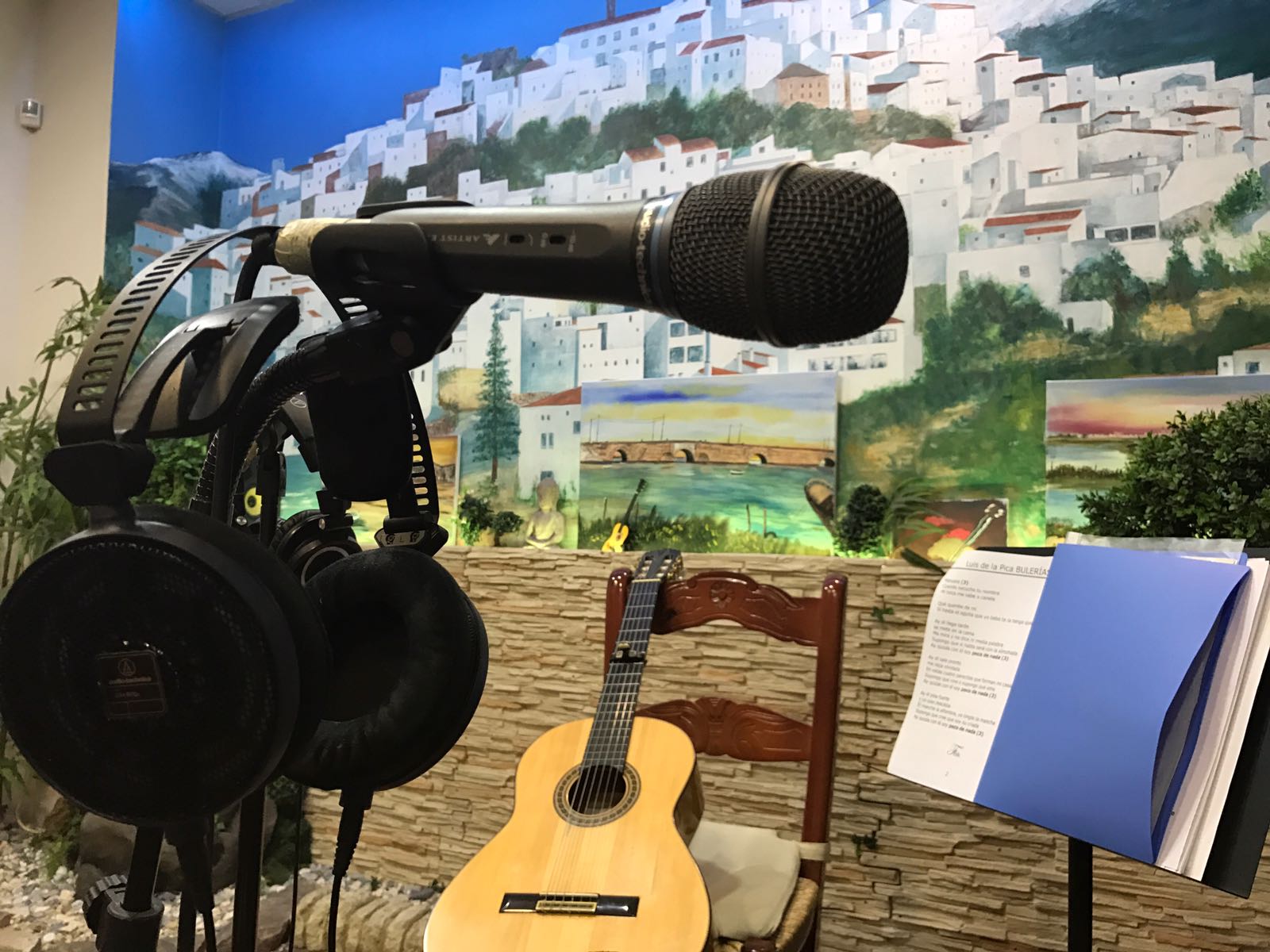 Joaquin Herrera escoge micrófonos y auriculares de Audio-Technica para transmitir la esencia del flamenco a sus alumnos